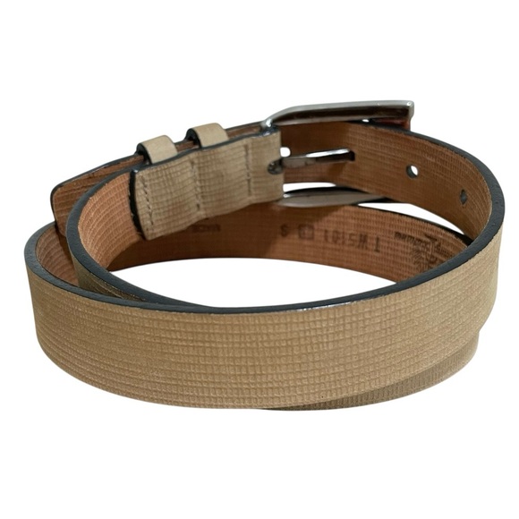 Tommy Bahama Beige Leather Belt Brown Trim Made in Spain Neutral Office Size S - Picture 3 of 9